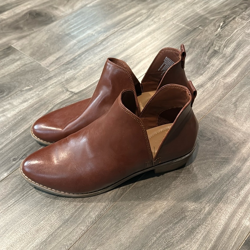 Universal Thread Women’s Booties